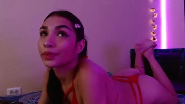 Image 7 of candy_peachh Stream on Chaturbate on 14 months ago