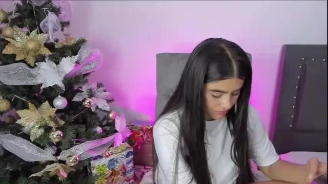 Image 10 of candy_rouse4u Stream on Chaturbate on 18 months ago