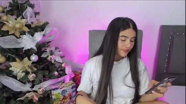 Image 6 of candy_rouse4u Stream on Chaturbate on 18 months ago