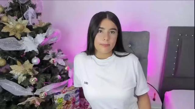 Image 8 of candy_rouse4u Stream on Chaturbate on 18 months ago