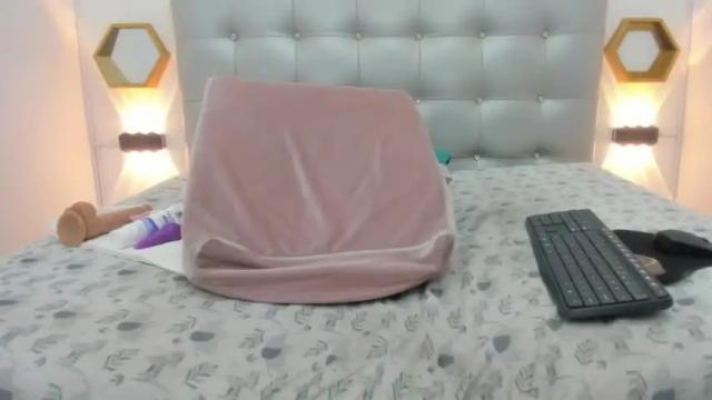 Image 1 of candy_sex18_ Stream on Chaturbate on 5 months ago