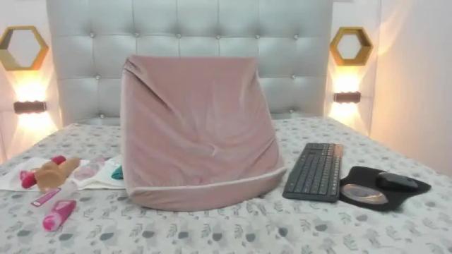 Image 1 of candy_sex18_ Stream on Chaturbate on 5 months ago