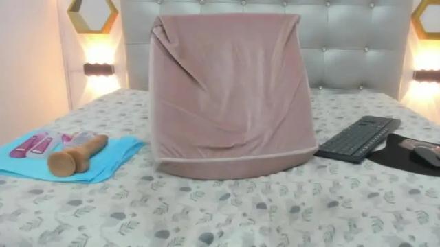 Image 8 of candy_sex18_ Stream on Chaturbate on 15 months ago