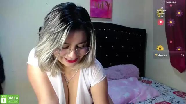 Image 10 of candy_sr03 Stream on Chaturbate on 2 months ago