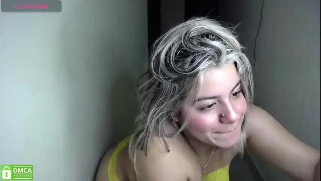 Image 6 of candy_sr03 Stream on Chaturbate on 20 days ago