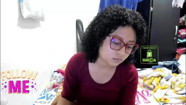 Image 2 of candy_val Stream on Chaturbate on 2 months ago