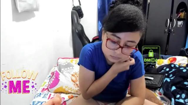 Image 2 of candy_val Stream on Chaturbate on 1 month ago