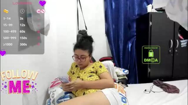 Image 4 of candy_val Stream on Chaturbate on 15 days ago
