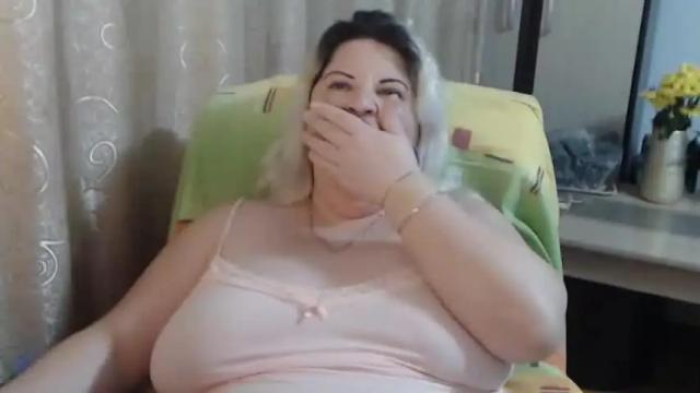 Image 4 of candychupa Stream on Chaturbate on 18 months ago