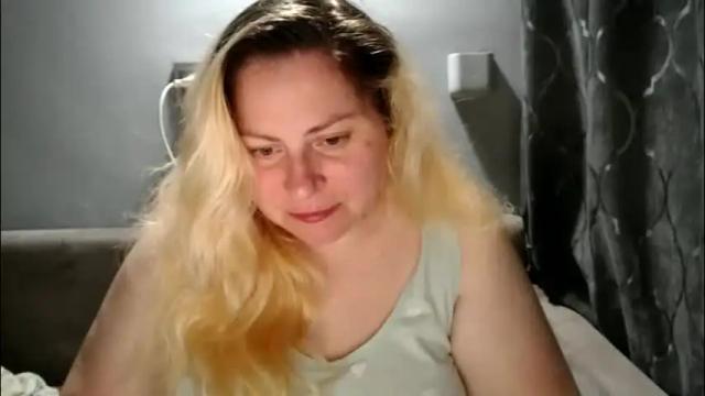 Image 2 of candycream74 Stream on Chaturbate on 1 month ago