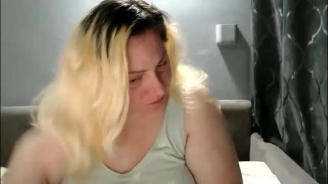 Image 4 of candycream74 Stream on Chaturbate on 1 month ago
