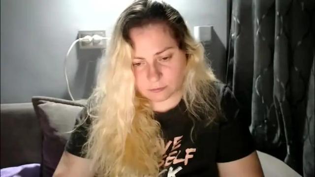 Image 12 of candycream74 Stream on Chaturbate on 1 month ago