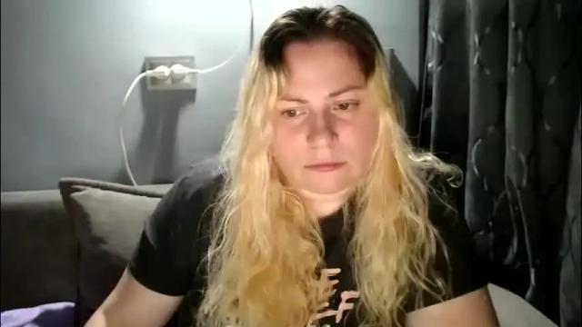 Image 4 of candycream74 Stream on Chaturbate on 1 month ago