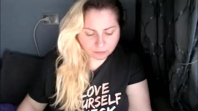 Image 2 of candycream74 Stream on Chaturbate on 1 month ago