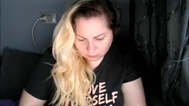 Image 4 of candycream74 Stream on Chaturbate on 1 month ago