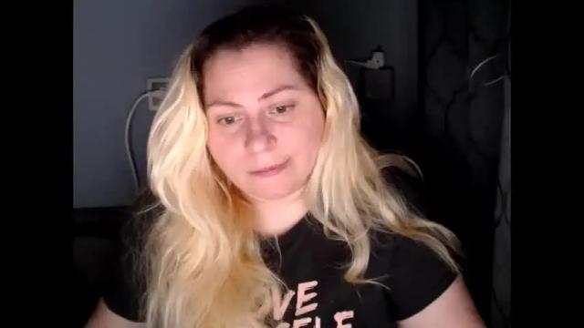 Image 6 of candycream74 Stream on Chaturbate on 1 month ago
