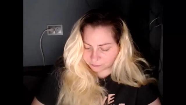 Image 7 of candycream74 Stream on Chaturbate on 1 month ago