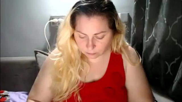 Image 8 of candycream74 Stream on Chaturbate on 1 month ago
