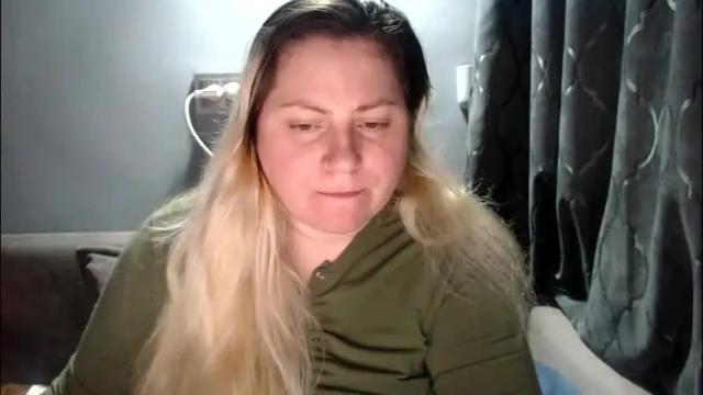 Image 3 of candycream74 Stream on Chaturbate on 15 days ago