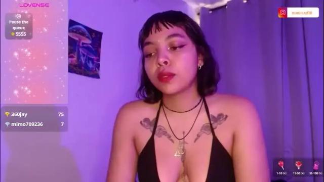 Image 6 of candydoll___ Stream on Chaturbate on 5 months ago