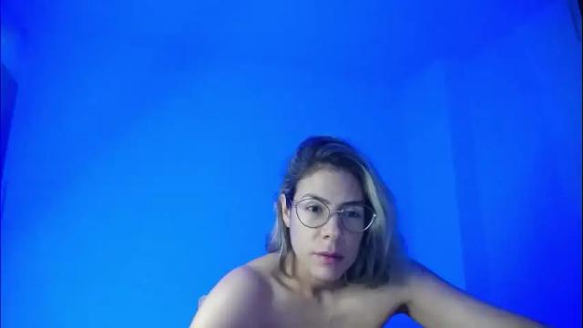 Image 4 of candydowson1 Stream on Chaturbate on 25 days ago