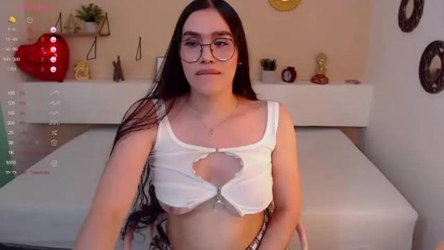 Image 10 of candyflowers2 Stream on Chaturbate on 14 months ago