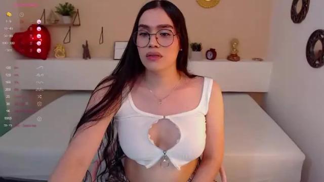 Image 3 of candyflowers2 Stream on Chaturbate on 14 months ago