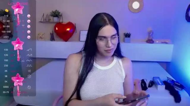Image 10 of candyflowers2 Stream on Chaturbate on 13 months ago