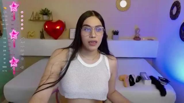 Image 3 of candyflowers2 Stream on Chaturbate on 13 months ago