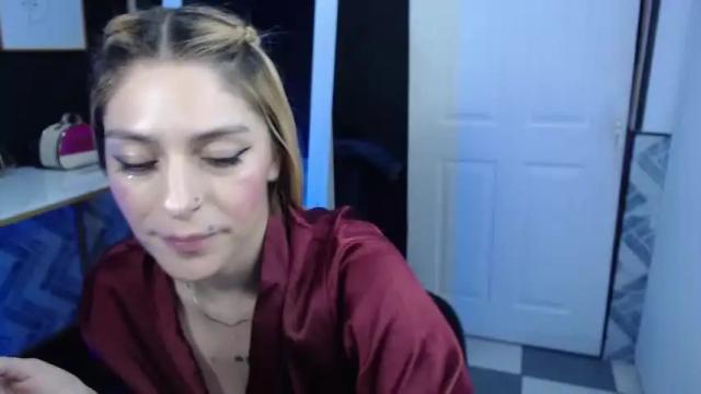 Image 2 of candykush_mjs Stream on Chaturbate on 16 months ago