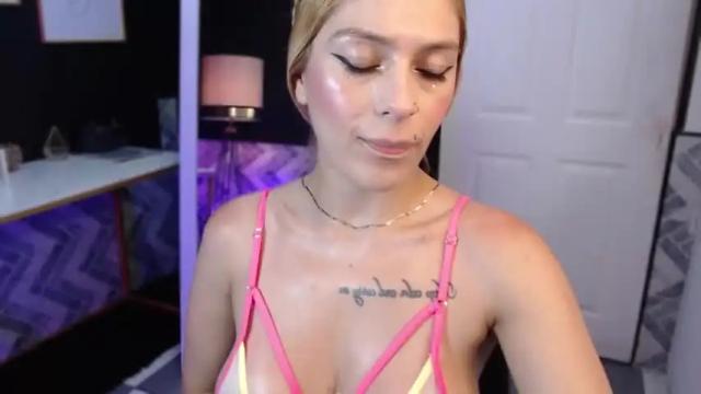Image 10 of candykush_mjs Stream on Chaturbate on 16 months ago