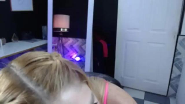 Image 2 of candykush_mjs Stream on Chaturbate on 16 months ago