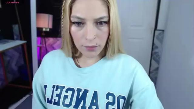 Image 2 of candykush_mjs Stream on Chaturbate on 15 months ago