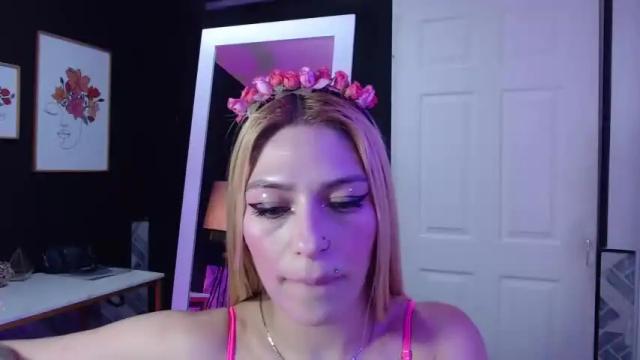 Image 11 of candykush_mjs Stream on Chaturbate on 15 months ago