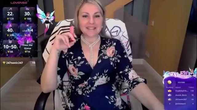 Image 6 of candylons Stream on Chaturbate on 1 month ago