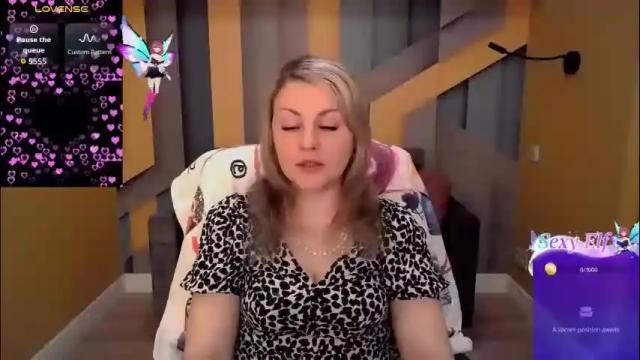 Image 2 of candylons Stream on Chaturbate on 7 days ago