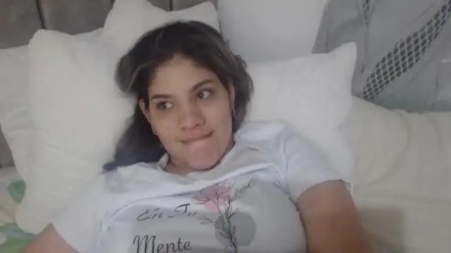 Image 7 of candylove31 Stream on Chaturbate on 18 months ago