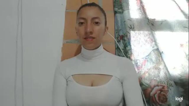 Image 3 of candymilfff Stream on Chaturbate on 1 month ago