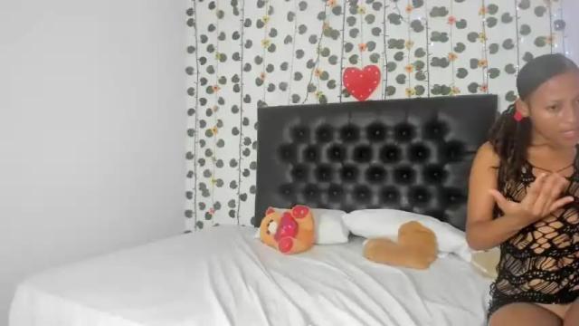 Image 7 of candysexi_10 Stream on Chaturbate on 13 months ago