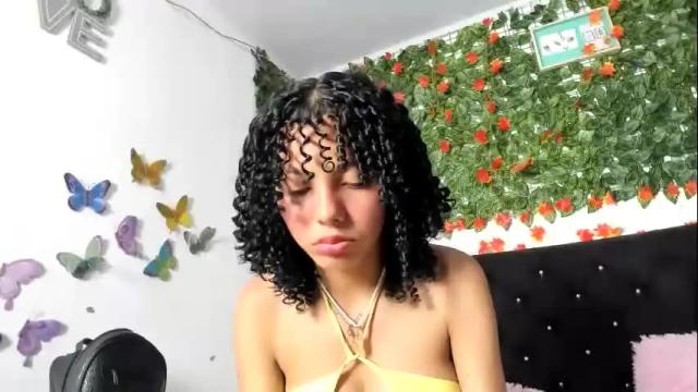 Image 10 of candysexi_10 Stream on Chaturbate on 23 days ago