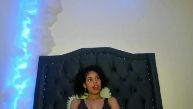 Image 12 of candyshy05 Stream on Chaturbate on 14 months ago