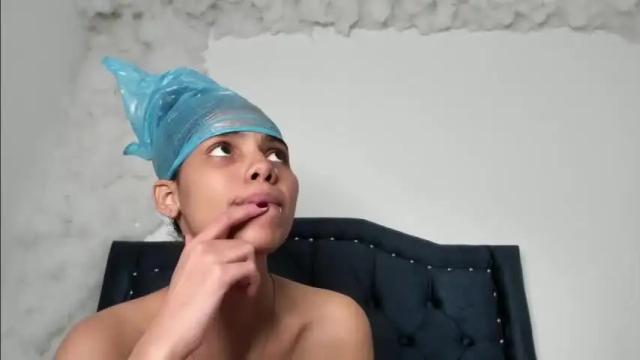 Image 12 of candyshy05 Stream on Chaturbate on 14 months ago