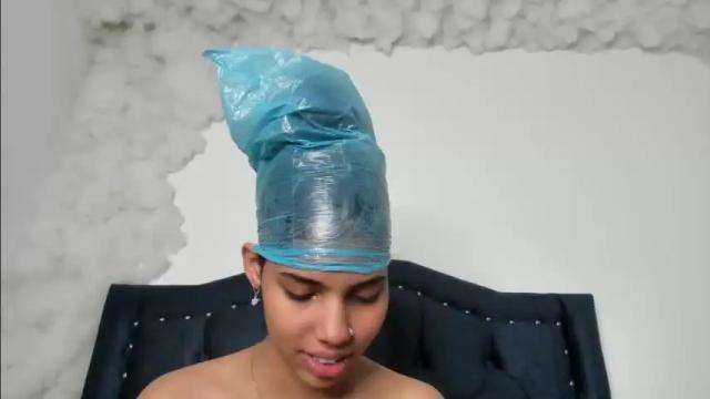 Image 7 of candyshy05 Stream on Chaturbate on 14 months ago
