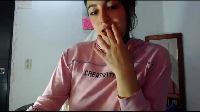 Image 10 of candyticaran69 Stream on Chaturbate on 13 months ago