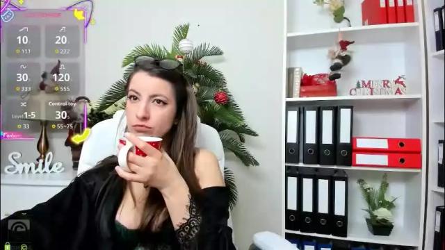 Image 11 of candywesst Stream on Chaturbate on 21 days ago