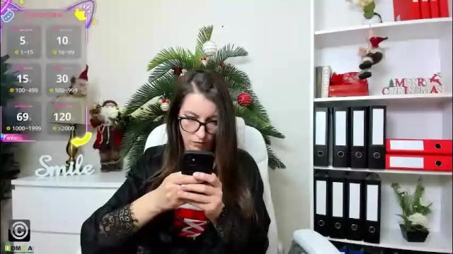 Image 12 of candywesst Stream on Chaturbate on 14 days ago