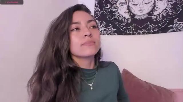 Image 4 of cannelle_garces1 Stream on Chaturbate on 17 months ago