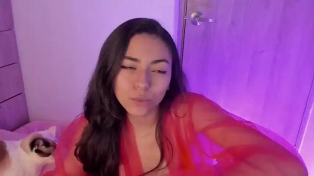 Image 6 of cannelle_garces1 Stream on Chaturbate on 15 months ago