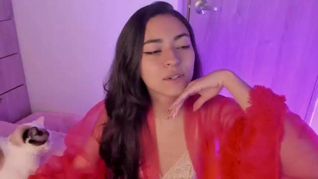 Image 7 of cannelle_garces1 Stream on Chaturbate on 15 months ago