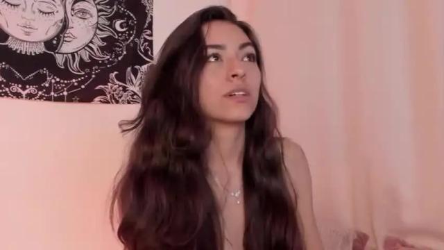 Image 11 of cannelle_garces1 Stream on Chaturbate on 14 months ago